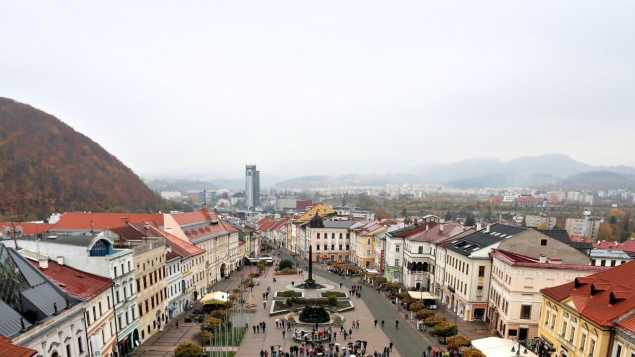 Banská Bystrica Námestie SNP Komunálne voľby 1140px (SITA/Peter Rusko)